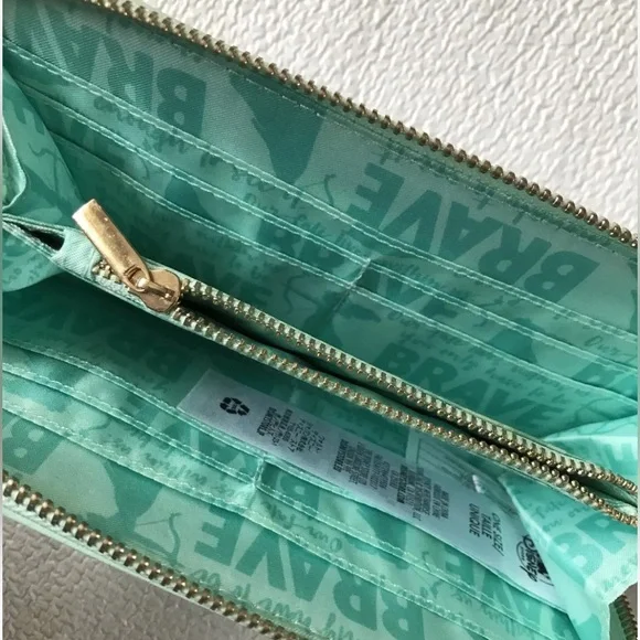 DISNEY “Oh My Disney “ BRAVE Movie Wallet DISNEY STORE Sea-foam Green - Picture 4 of 10